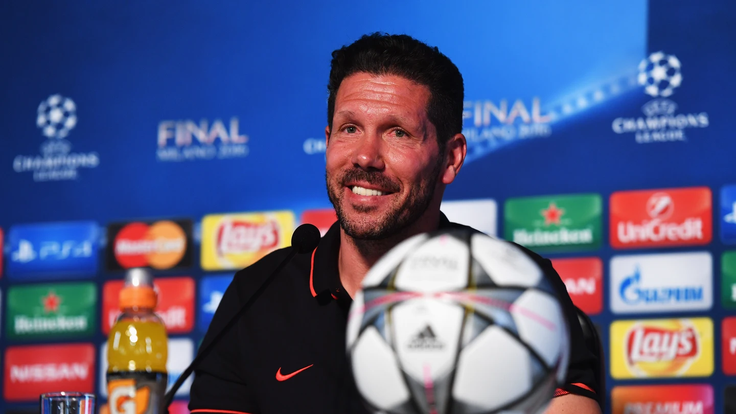 Simeone, sonriente durante la rueda de prensa Simeone, sonriente durante la rueda de prensa