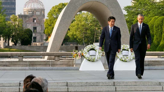 Barack Obama y el primer ministro nipón, Shinzo Abe Barack Obama y el primer ministro nipón, Shinzo Abe