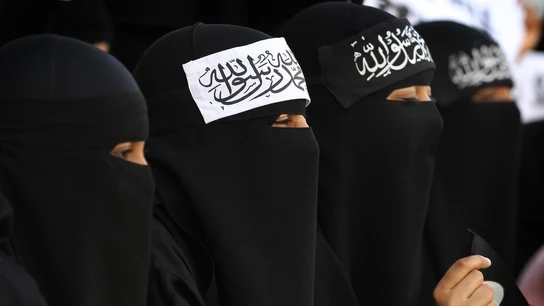 Varias mujeres con niqab (Archivo) Varias mujeres con niqab (Archivo)