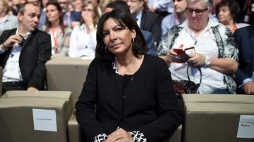 La alcaldesa de París, Anne Hidalgo