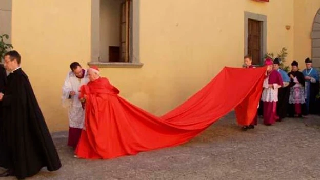 El arzobispo Cañizares en una imagen de archivo El arzobispo Cañizares en una imagen de archivo