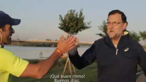 Rajoy en su vídeo 'Caminando Rápido' Rajoy en su vídeo 'Caminando Rápido'