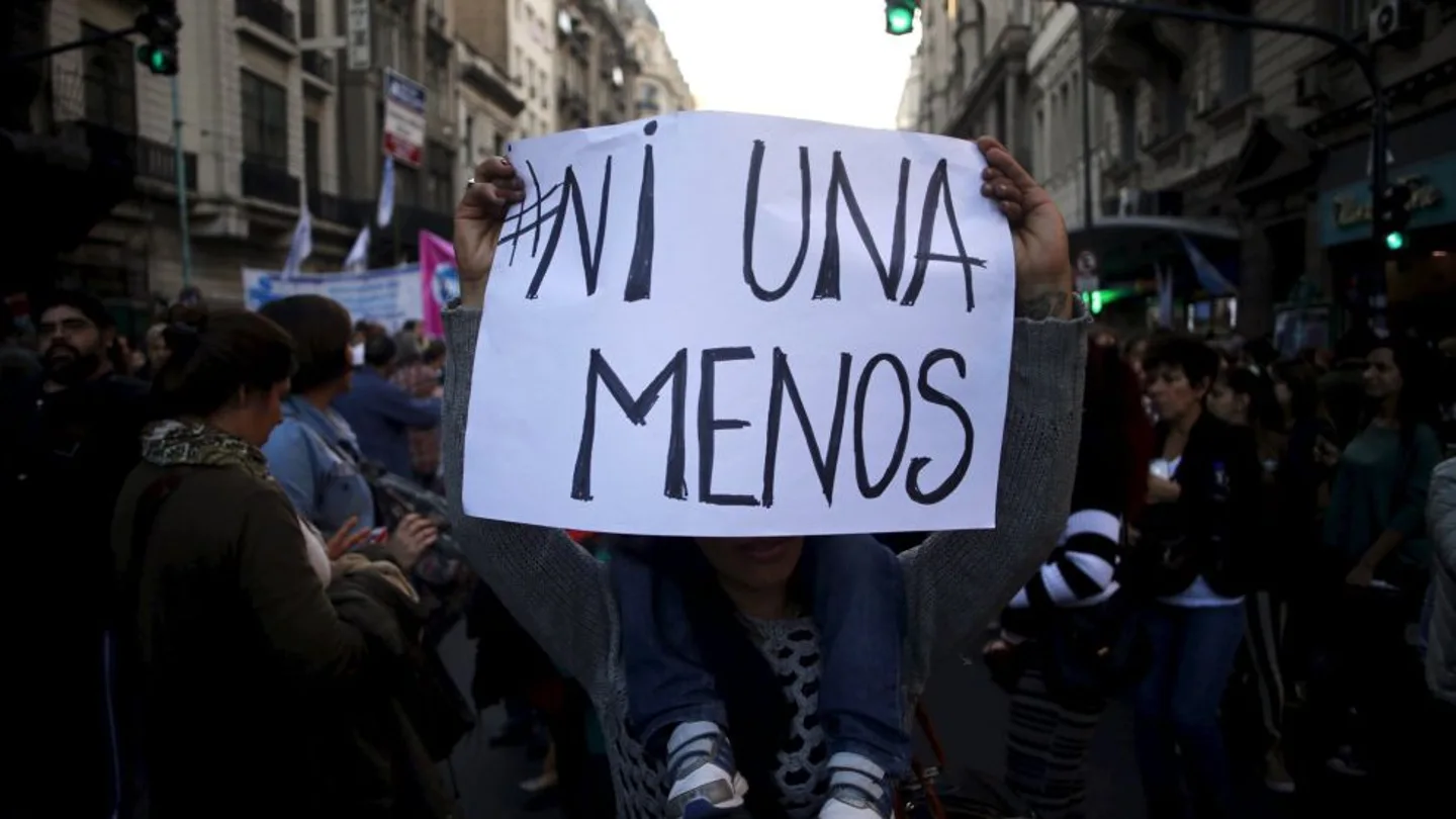 Miles de manifestantes en Argentina exigen medidas eficaces contra la violencia machista Miles de manifestantes en Argentina exigen medidas eficaces contra la violencia machista