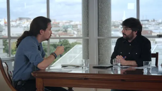 Pablo Iglesias, junto a Jordi Évole Pablo Iglesias, junto a Jordi Évole