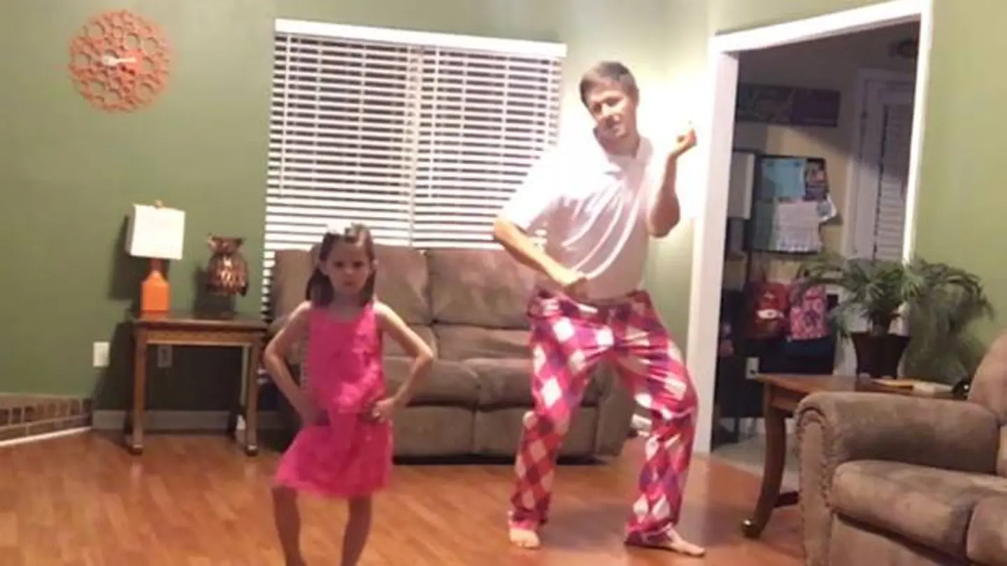 El divertido baile de un padre y una hija que sorprende hasta a Justin Timberlake El divertido baile de un padre y una hija que sorprende hasta a Justin Timberlake