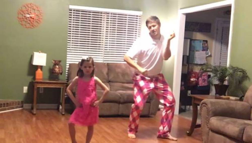 El divertido baile de un padre y una hija que sorprende a Justin  Timberlake: 