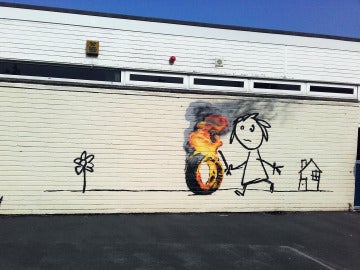 Mural hecho por Banksy para una escuela de Bristol Mural hecho por Banksy para una escuela de Bristol