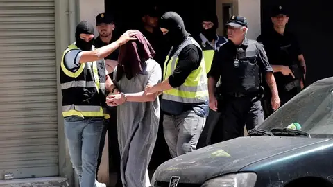 Detenido en Valencia por presunta captación de yihadistas por Internet Detenido en Valencia por presunta captación de yihadistas por Internet
