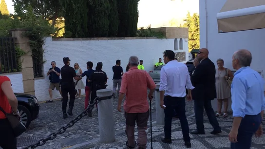 Uno de los jóvenes expulsados del mitin de Rajoy en Granada Uno de los jóvenes expulsados del mitin de Rajoy en Granada