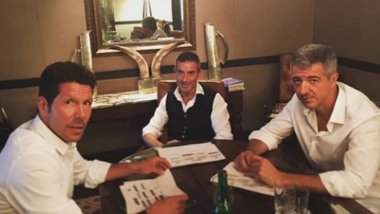 Simeone junto a Miguel Ángel Gil Marín y Andrea Berta Simeone junto a Miguel Ángel Gil Marín y Andrea Berta