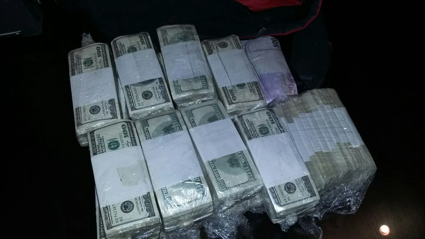Fotografía cedida por el Ministerio de Seguridad de Buenos Aires del dinero que escondía Fotografía cedida por el Ministerio de Seguridad de Buenos Aires del dinero que escondía