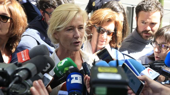 Ana Duato ante los medios Ana Duato ante los medios
