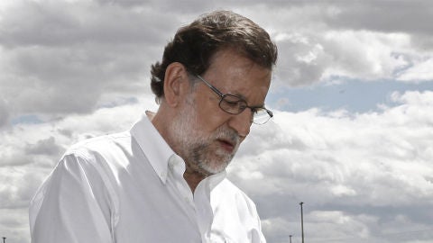 Mariano Rajoy en un campo de alcachofas