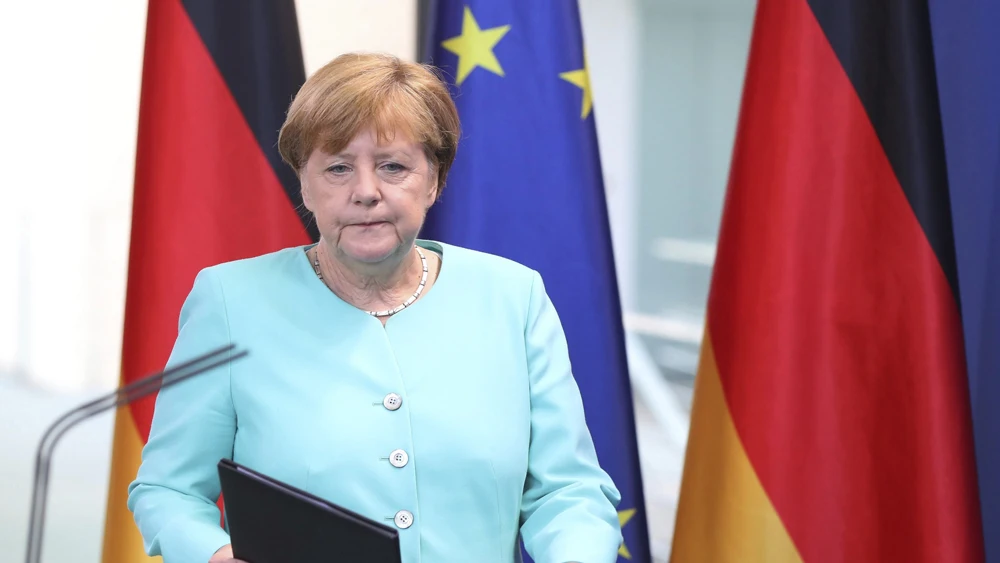 Angela Merkel comparece ante los medios