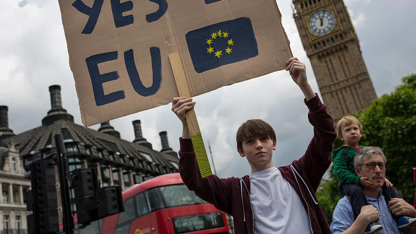 Joven clama contra el Brexit Joven clama contra el Brexit
