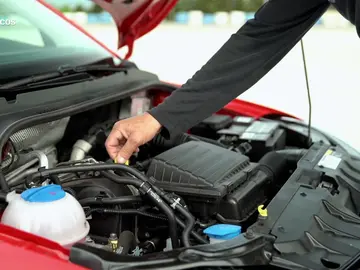 Revisar coche vacaciones - Consejos Centímetros Cúbicos Revisar coche vacaciones - Consejos Centímetros Cúbicos