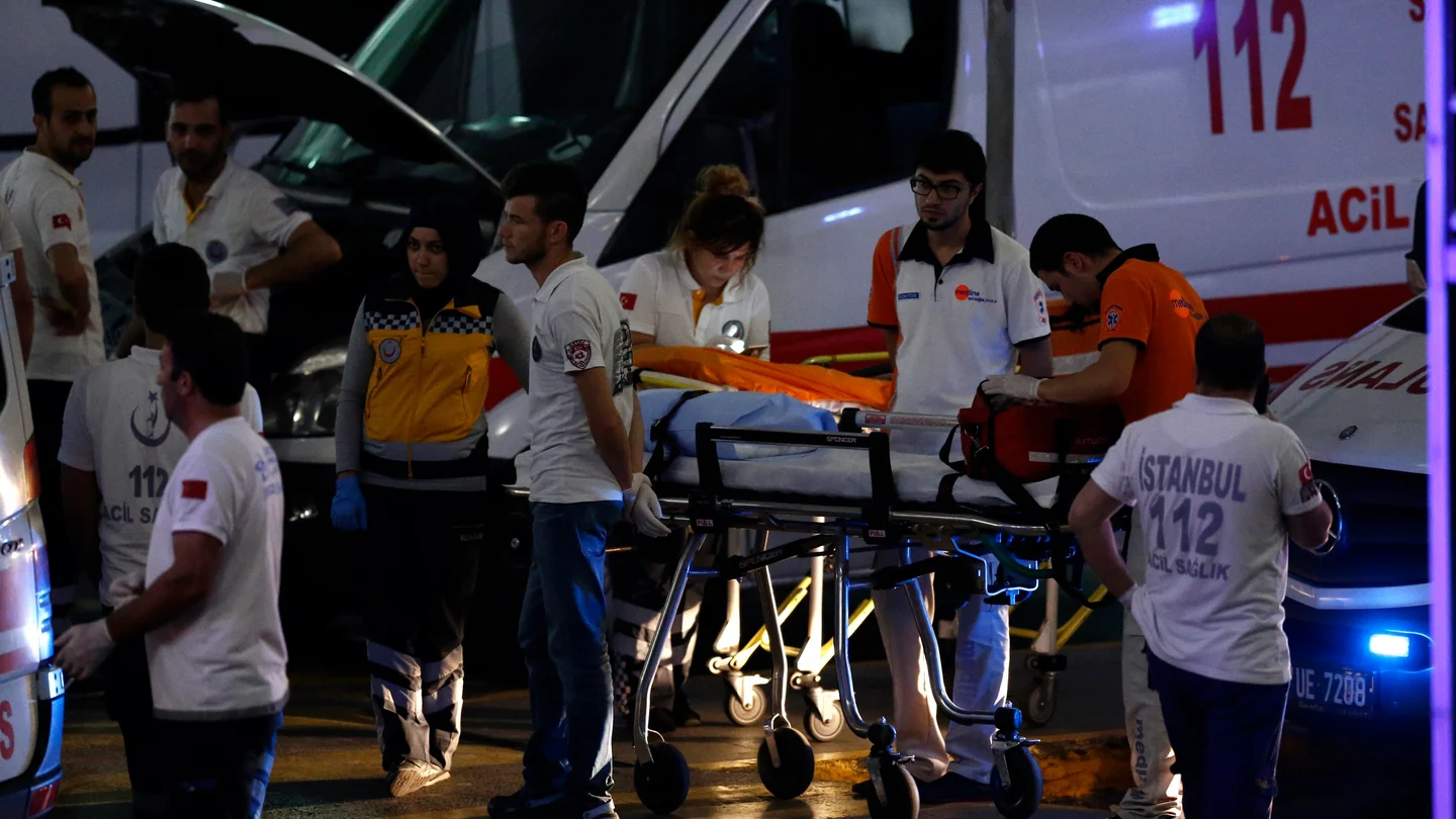 Heridos en el atentado en el Aeropuerto de Estambul Heridos en el atentado en el Aeropuerto de Estambul