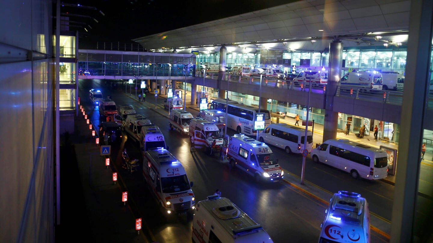 El aeropuerto de Estambul, tras el atentado