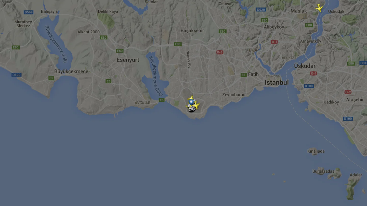 Imagen de un radar que muestra el tráfico aéreo en el aeropuerto de Ataruk, en Estambul Imagen de un radar que muestra el tráfico aéreo en el aeropuerto de Ataruk, en Estambul