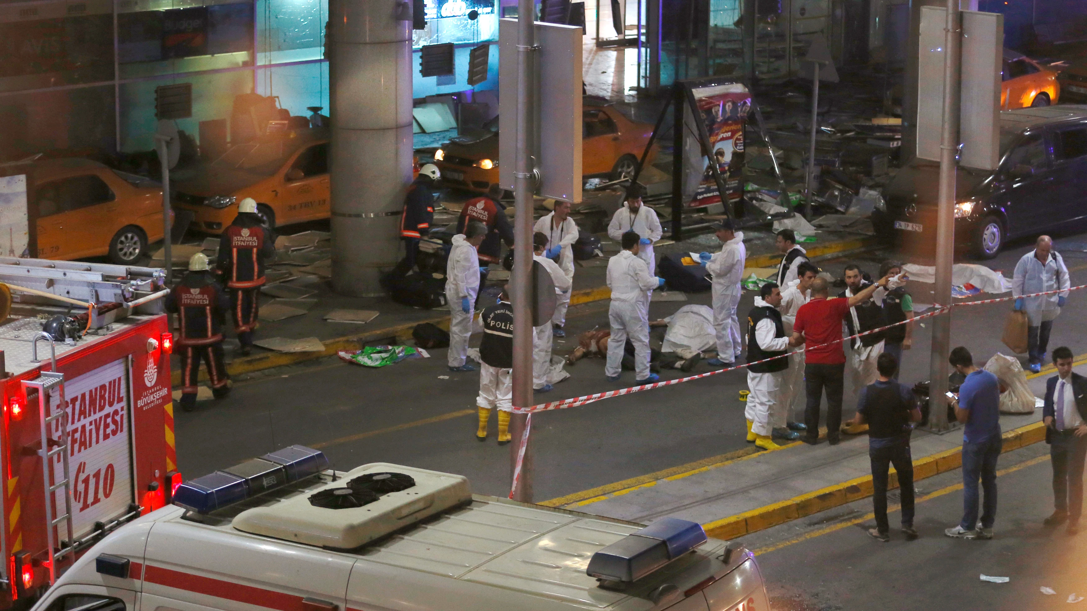 Atentado en el aeropuerto de Estambul