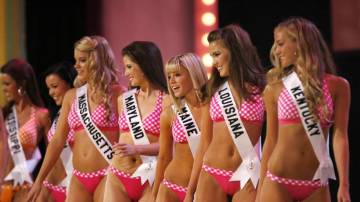 Candidatas en bikini en el certamen de 'Miss Teen USA'