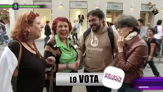 Frame 30.108446 de: Trinidad y Ascensión, el dúo dinámico de El Intermedio que busca a los votantes de los partidos por su altura Frame 30.108446 de: Trinidad y Ascensión, el dúo dinámico de El Intermedio que busca a los votantes de los partidos por su altura