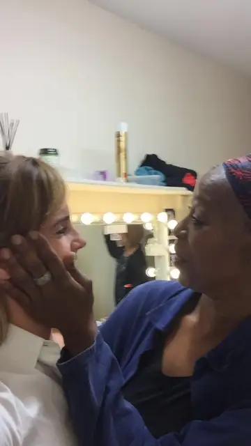 Encuentro de ambas actrices que encarnan a Hermione Granger en el cine y teatro Encuentro de ambas actrices que encarnan a Hermione Granger en el cine y teatro