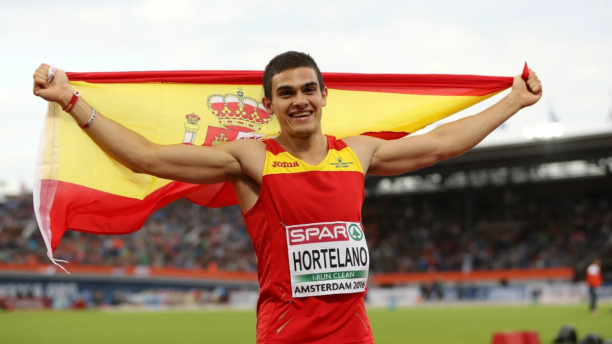 Hortelano, con la bandera de España