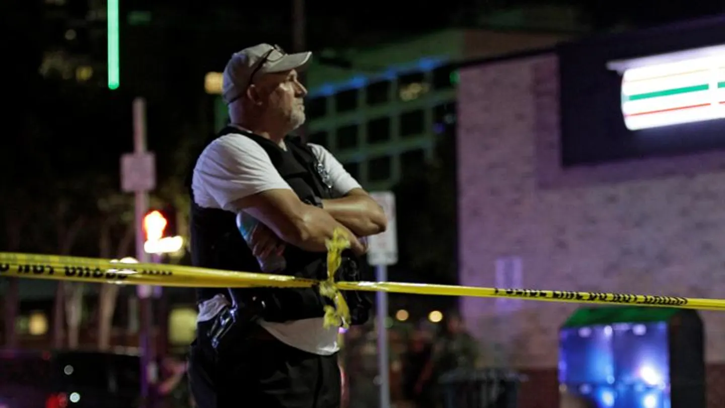 Un agente de Policía, tras el tiroteo de Dallas Un agente de Policía, tras el tiroteo de Dallas