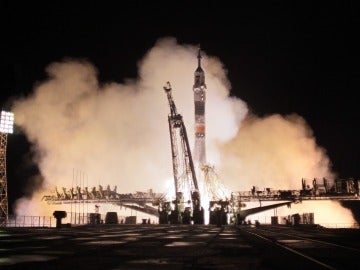 Fase del lanzamiento de un cohete Soyuz Fase del lanzamiento de un cohete Soyuz