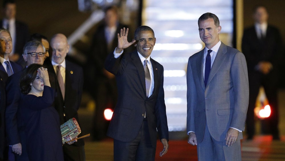 Obama llega a Torrejón de Ardoz en su primer viaje oficial a España