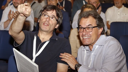 Carles Puigdemont y Artur Mas Carles Puigdemont y Artur Mas