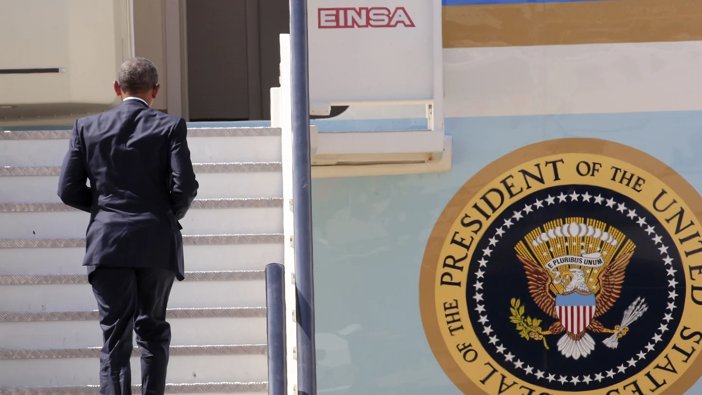 Obama se sube al Air Force One Obama se sube al Air Force One