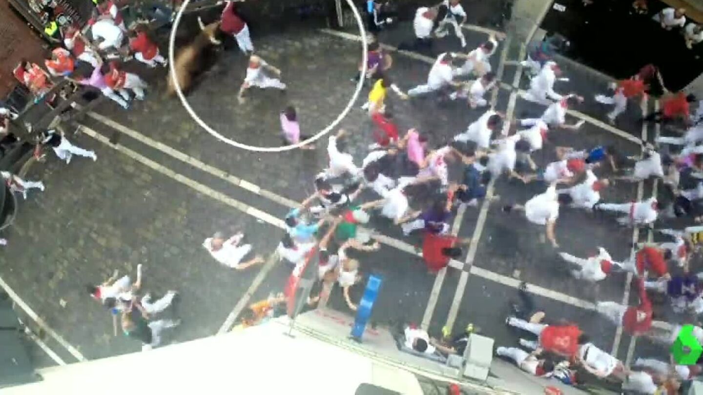  &iquest;Por qu&eacute; este corredor esta parado en uno de los lugares m&aacute;s peligrosos del encierro?
