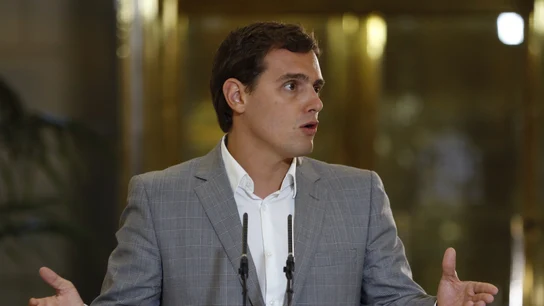Albert Rivera: "Ni queremos terceras elecciones ni vamos a apoyar o entrar en un Gobierno de Rajoy" Albert Rivera: "Ni queremos terceras elecciones ni vamos a apoyar o entrar en un Gobierno de Rajoy"