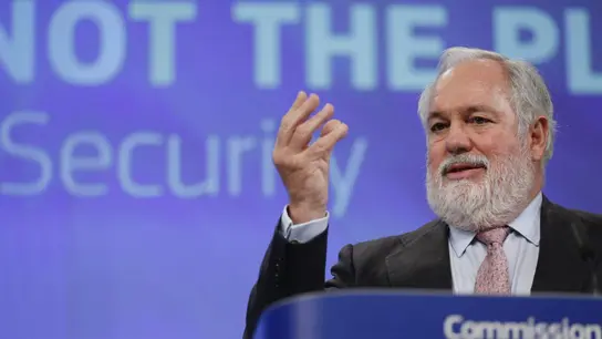 Miguel Arias Cañete Arias Cañete se defiende ante la Eurocámara