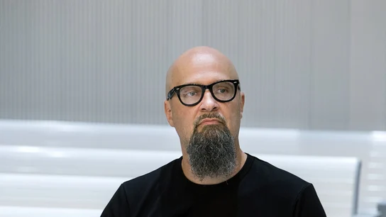 El cantante de 'Def con Dos', César Strawberry, durante el juicio celebrado en la Audiencia Nacional El cantante de 'Def con Dos', César Strawberry, durante el juicio celebrado en la Audiencia Nacional