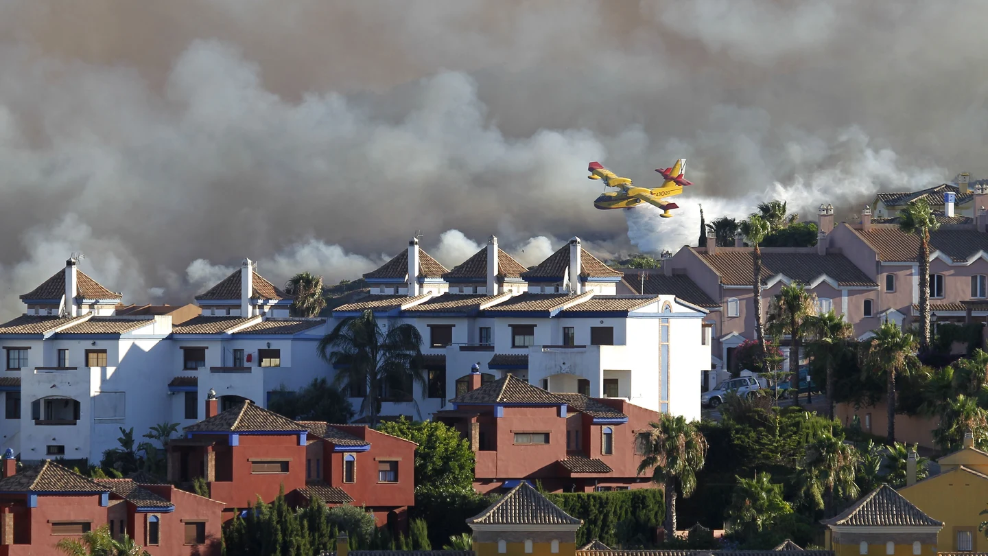 Incendio en la Línea de la Concepción Incendio en la Línea de la Concepción