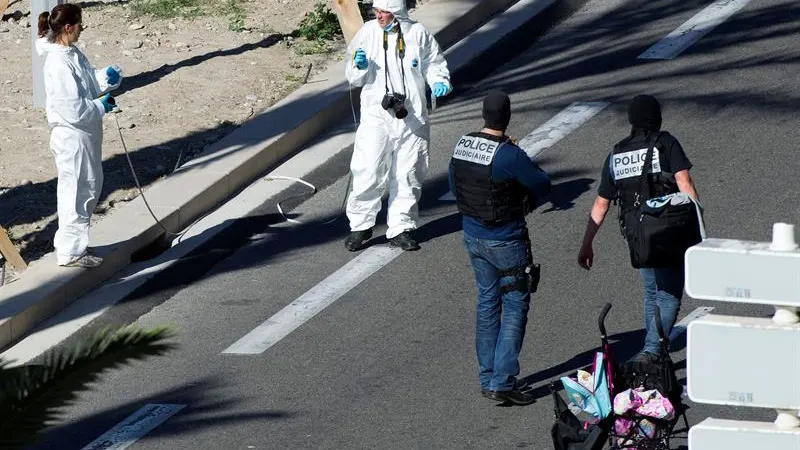 Policía en Niza