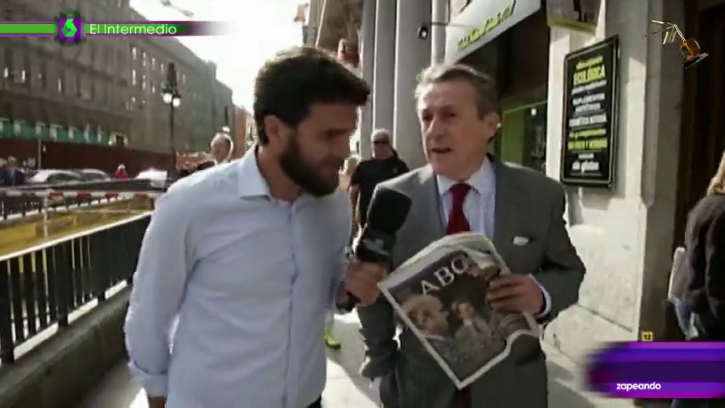 Frame 28.548053 de: Gonzo, el reportero que da m&aacute;s 'zascas': "&iquest;No se da cuenta que de que si cierra TeleMadrid s&oacute;lo le queda laSexta?"