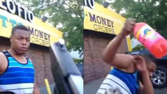 Un hombre apunta a otro porque cree que es homosexual Un hombre apunta a otro porque cree que es homosexual