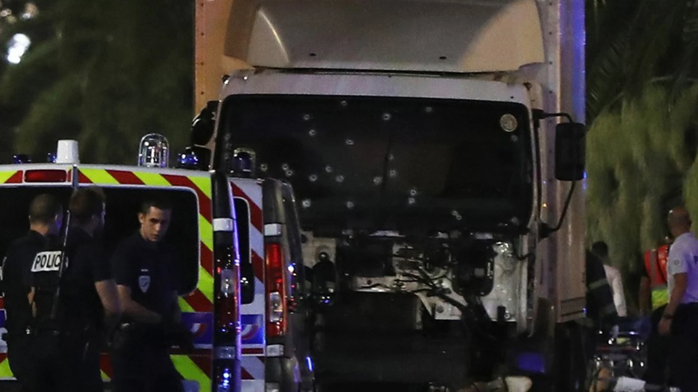 Camión del terrorista responsable del atentado en Niza Camión del terrorista responsable del atentado en Niza