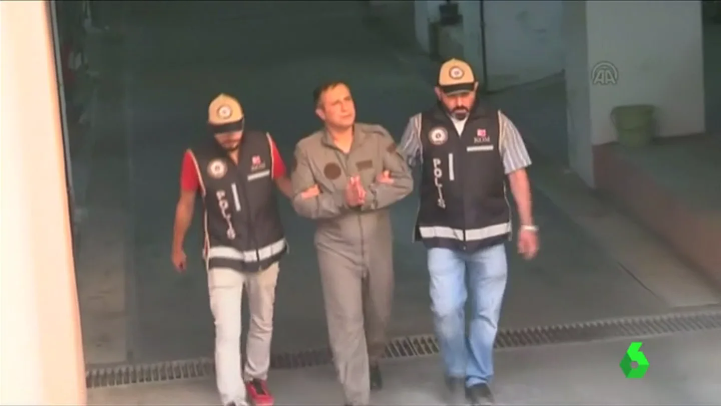Frame 1.368935 de: QUIENES SON LOS GOLPISTAS Frame 1.368935 de: QUIENES SON LOS GOLPISTAS