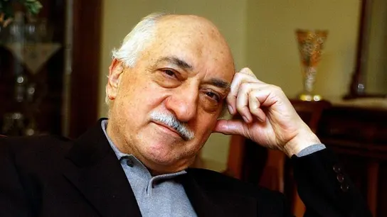 Fethullah Gülen, dirigente de una cofradía a la que el Gobierno turco atribuye la responsabilidad del golpe militar abortado Fethullah Gülen, dirigente de una cofradía a la que el Gobierno turco atribuye la responsabilidad del golpe militar abortado