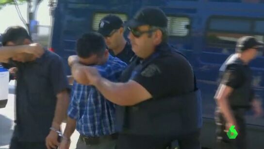 Frame 0.190513 de: TURCOS HELICOPTERO