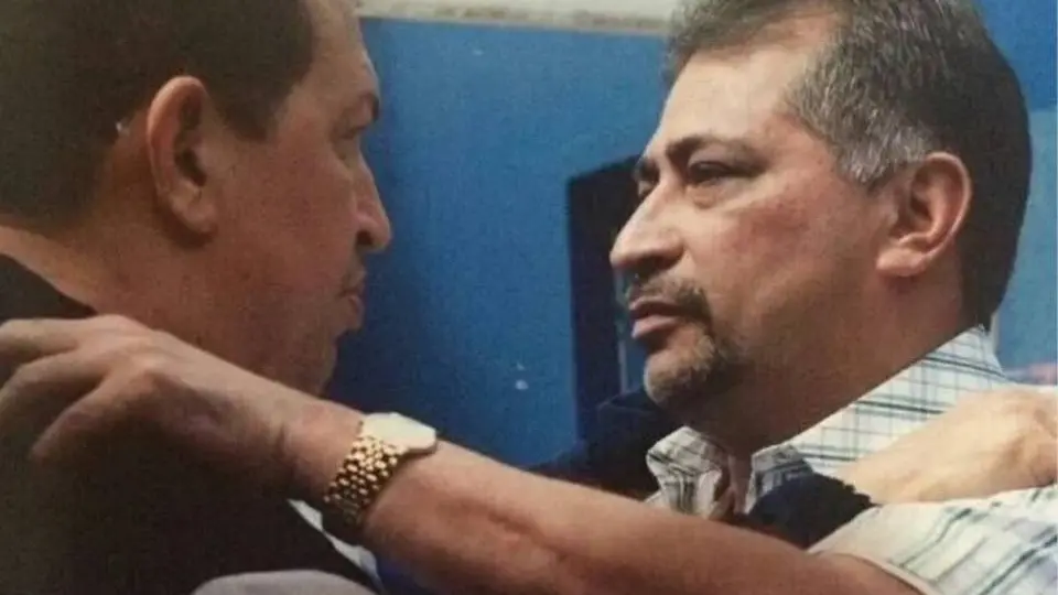 Aníbal Chávez, derecha, junto al ex presidente Hugo Chávez, en una foto sin fechar