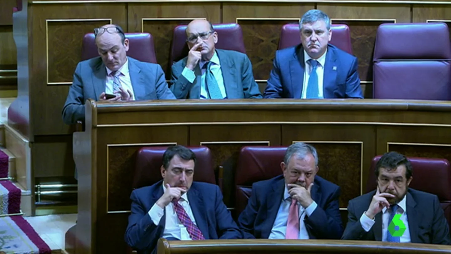 Frame 141.95892 de: votos anónimos Frame 141.95892 de: votos anónimos