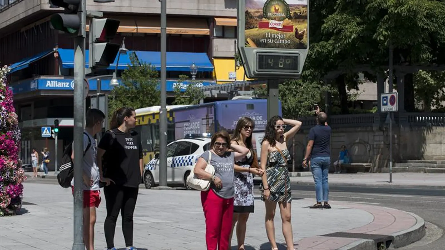 Ola de calor con termómetros por encima de los 40 grados Ola de calor con termómetros por encima de los 40 grados