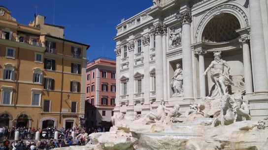 Fontana di Trevi, recién restaurada Fontana di Trevi, recién restaurada