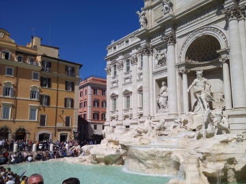 Fontana di Trevi, recién restaurada Fontana di Trevi, recién restaurada